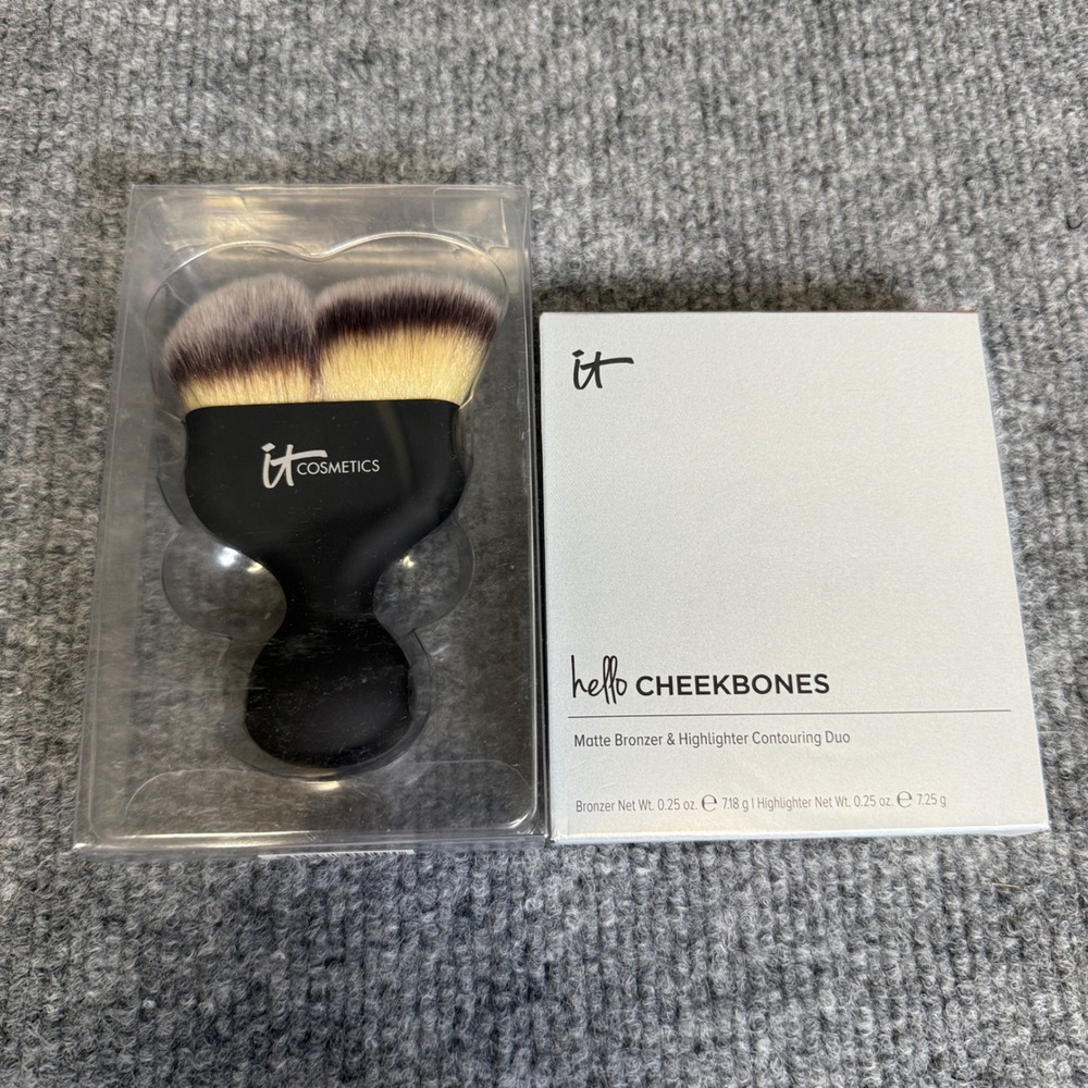 IT Cosmetics Hello Cheekbones Matte Bronzer Highlighter Duo & Contour Brush